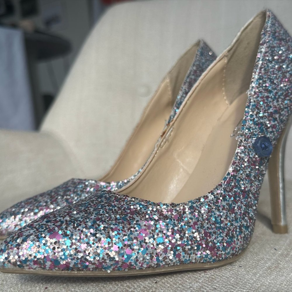 Multi-Color Glittery Khloy Classic Heels (Size 6)